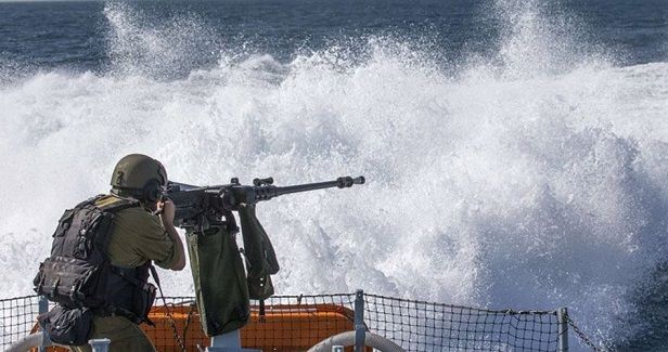 Israeli gunboats attack fishermen in Gaza waters