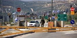 Israeli army imposes closure on West Bank and Gaza