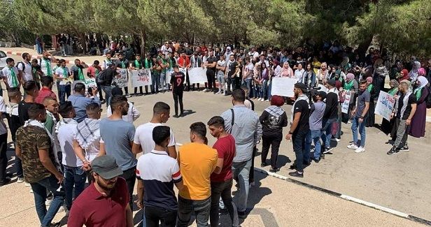 IOF storms Birzeit University, arrests students