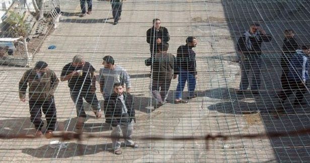 Seven Palestinian prisoners in Israeli prisons have continued on Friday their hunger strike to protest their detention without trial.