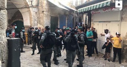 Israeli police kidnap three Palestinians, storm wedding in J�lem