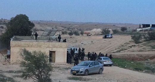 Palestinian killed, 4 wounded as Israeli cops demolish al-Hiran homes