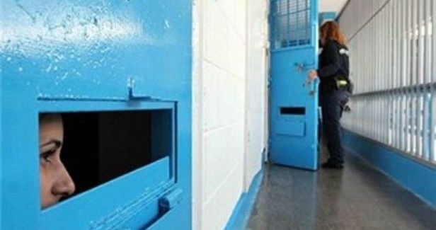 Palestinian mother of 5 sent to Israeli jail without trial