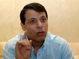 Hamas Bans Officials from Meeting Mohammed Dahlan