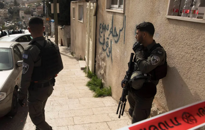 Israeli police raise alert, detain 42 Palestinians over syngogue attack