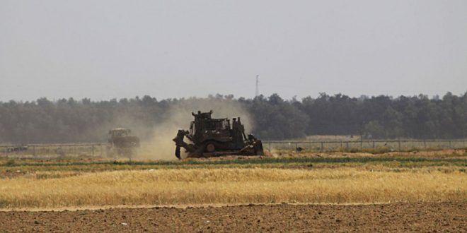 Israeli bulldozers carry out limited invasion into Gaza strip