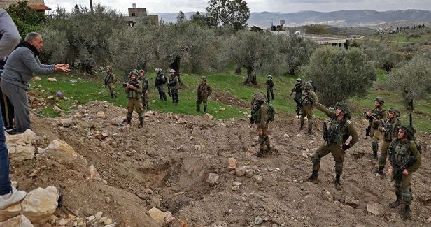 IOF kidnaps Palestinian in Jericho, tightens security measures in JV