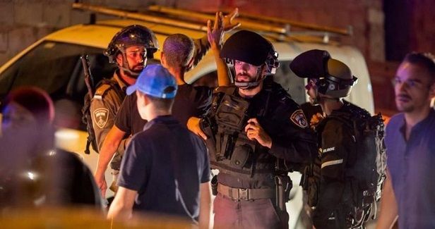 Two Jerusalemites banished from Aqsa, another jailed administratively