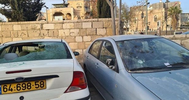 Jewish settlers attack cars and homes in W. Bank town