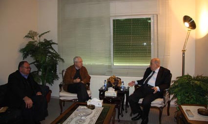 Hawatmeh meets with Salim Zaanoun; the chairman of the Palestinian National Council