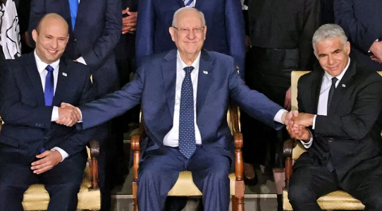 Israel's new government starts work with a heavy agenda