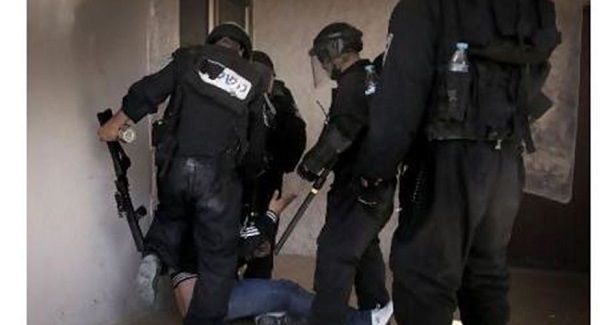 IOF savagely assaults Palestinian suffering from kidney problem