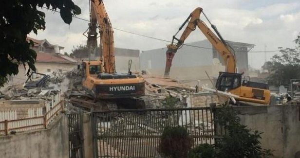 Israeli authorities raze Palestinian home in Lod