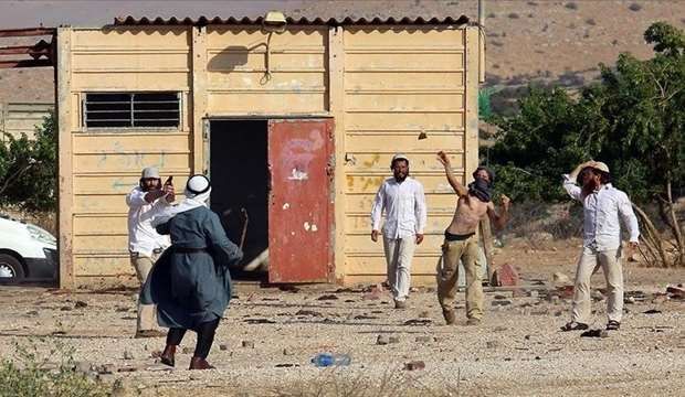 Jewish settlers attack Palestinian homes in Nablus village