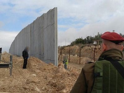 Israel continues construction on separation wall in Hebron