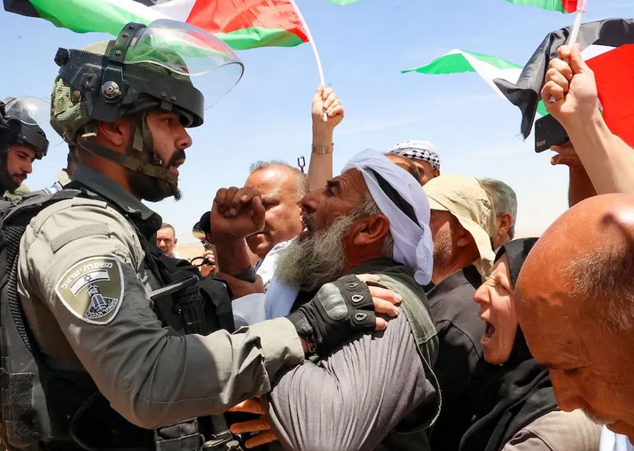 Israel delays hearing into objections to settlement project in the E1 area