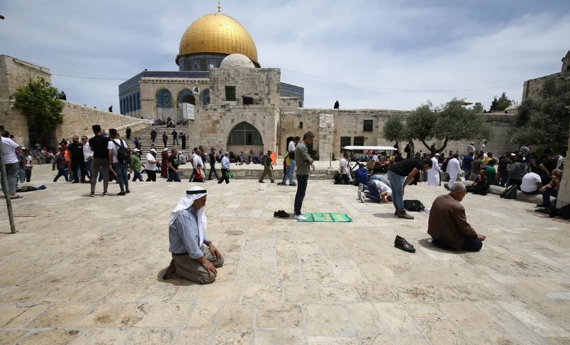 Israelis are dressing up as Muslims to enter Al-Aqsa complex