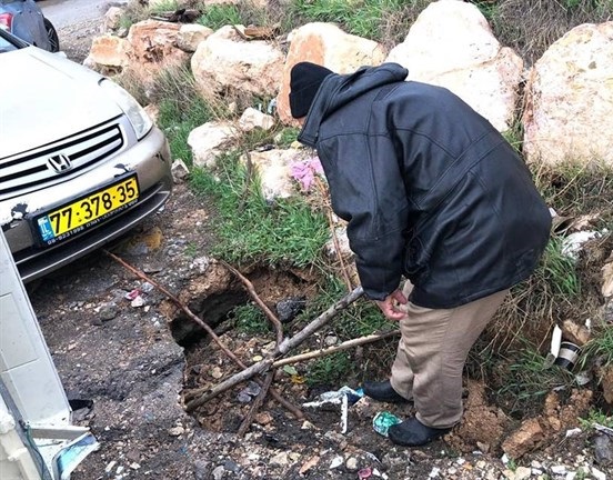 Land collapses in Silwan due to Israeli excavations