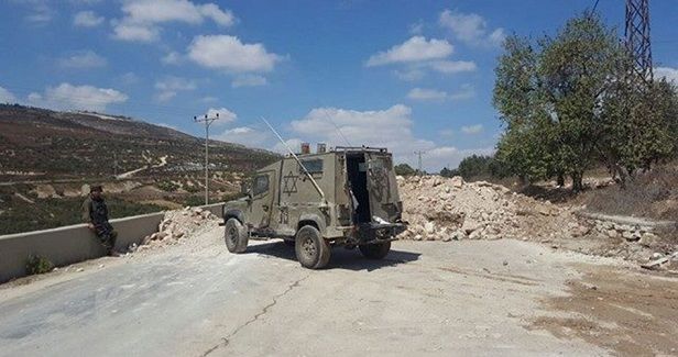 IOF closes main entrance to Lubban village in Nablus