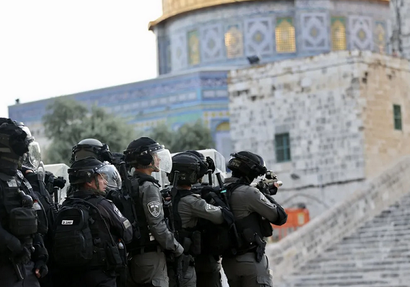 Occupied Jerusalem: leading Christian calls on all Palestinians to defend Al-Aqsa Mosque