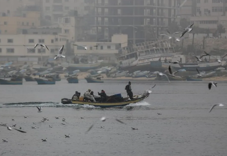 Israel arrests 5 Palestinian fishermen off Gaza coast