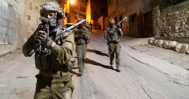 Five Palestinians injured by IOF gunfire in southern Bethlehem
