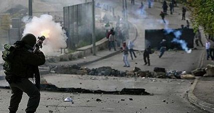 Clashes in Issawiya, movement restrictions in Old City of J�lem