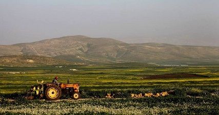 Israeli forces destroy water line in Jordan Valley