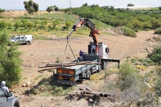 Israel confiscates water pipes in Jordan Valley