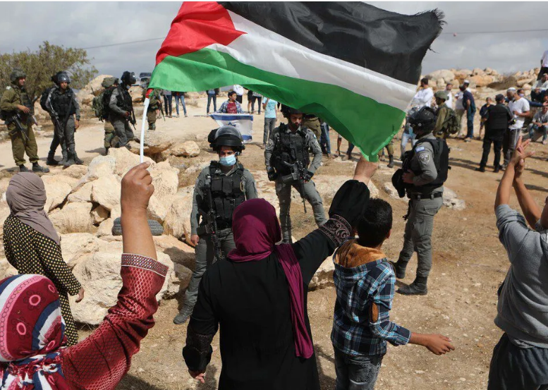 West Bank: Israeli settlers attack Palestinians