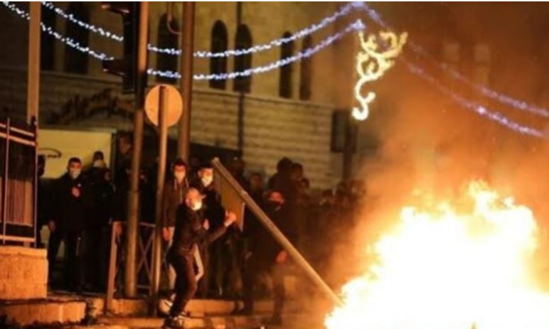 Dozens of Palestinians injured during clashes with IOF in Nablus