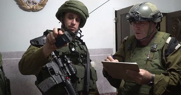 IOF maps homes of prisoners to raze them in Ramallah