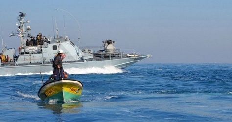 Gazan fisherman missing after Israeli navy sinks his boat