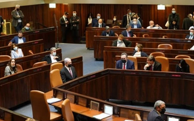 Knesset approves bill to revoke citizenship of Palestinian prisoners