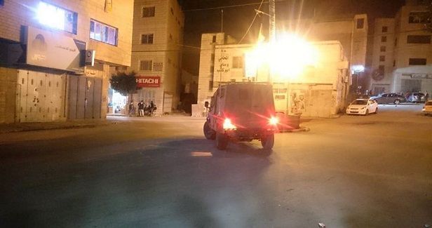 IOF soldiers storm mosque in al-Khalil