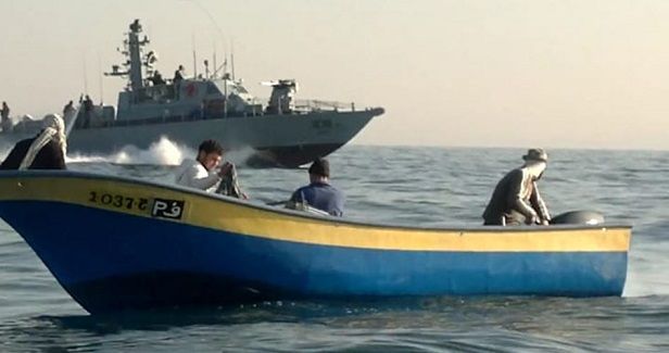 IOF attacks fishermen and farmers in Gaza