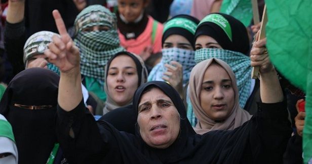 Israel, PA seeking to prevent Hamas from running in the elections