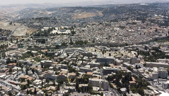 Israel imposes military cordon on Sheikh Jarrah