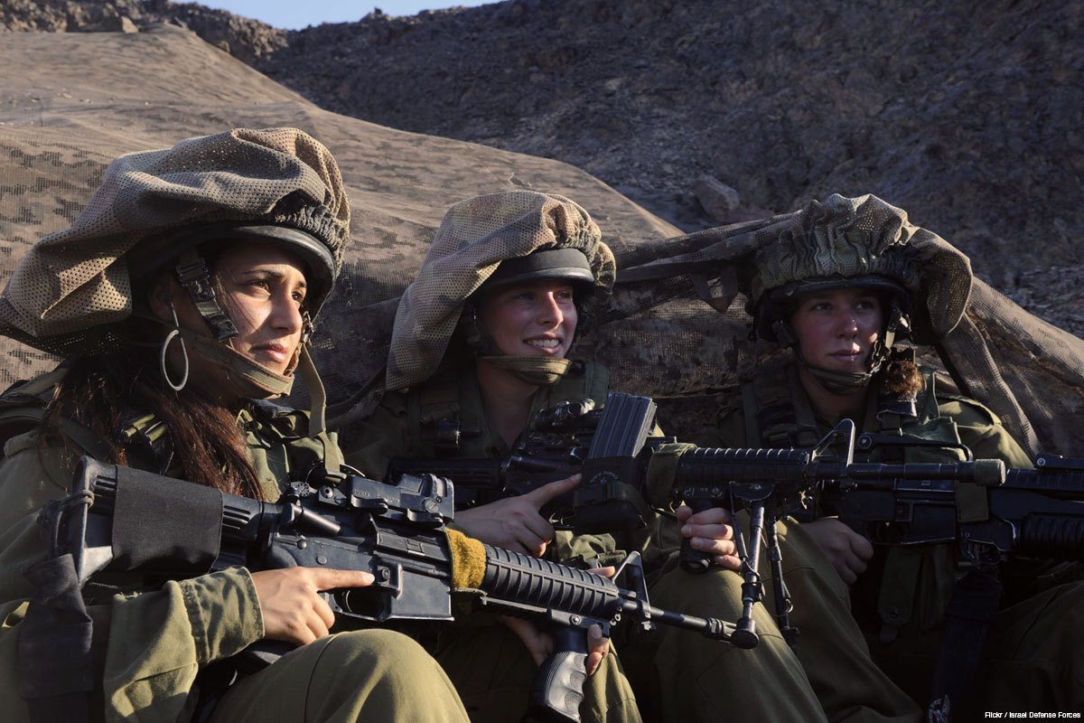 Israeli court to rule on female soldiers in combat corps