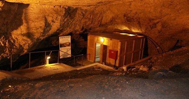 Jewish settlers build new tunnel under Aqsa Mosque