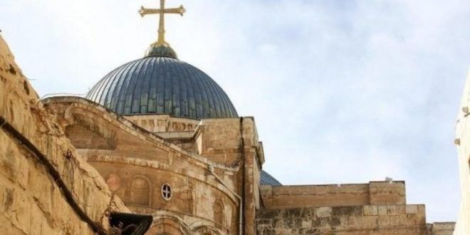 Church of Sepulchre reopens as Israel halts tax move