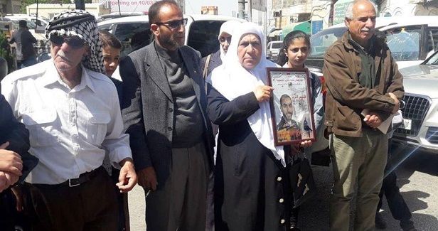 Relatives of detainees barred from rallying outside Abbas�s palace