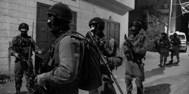 Israeli police detains 15 Palestinians in aggressive night raid
