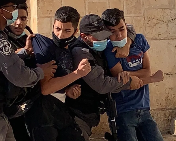 Report: Israel arrested 429 Palestinians in July, including 32 minors