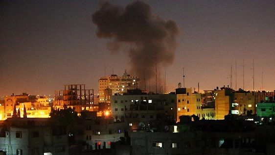 Israeli army warplanes hit Gaza Strip