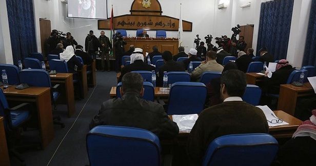 PLC votes to end Mahmoud Abbas's mandate