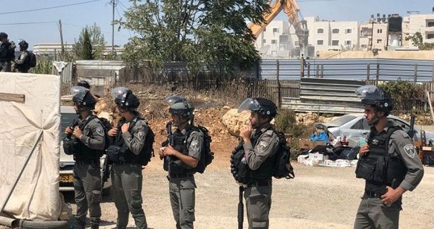 Jerusalemite family forced to raze home in Old City