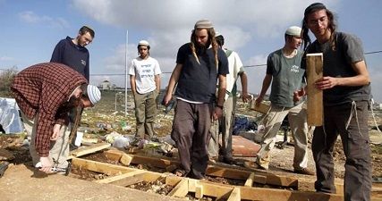 Jewish settlers pitch tent on Palestinian land