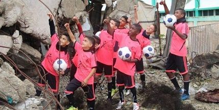 Palestinian children arrive for �Gaza Kids to Ireland� football visit