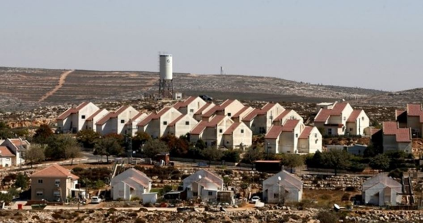 IOA seizes and bulldozes large area of Palestinian land in Abu Dis